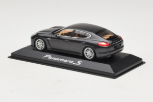 Porsche Panamera 970 S Grey Metallic Minichamps 1:43 WAP02000219 Metall — Bild 3 von 4