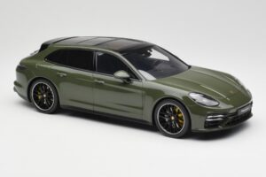 Porsche Panamera Turbo S 971 Sport Turismo Grün GT Spirit 1:18 GT447 Resin — Bild 4 von 6