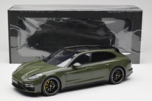 Porsche Panamera Turbo S 971 Sport Turismo Grün GT Spirit 1:18 GT447 Resin — Bild 6 von 6