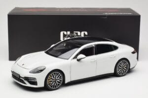 Porsche Panamera 971 Turbo S Weiß Metallic Minichamps 1:18 113061074 Metall — Bild 8 von 8