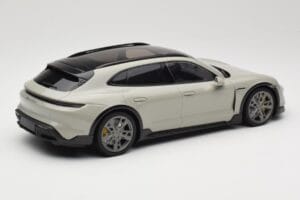 Porsche Taycan Cross Turismo Turbo S Chalk Grey Minichamps 1:18 155069302 Metall — Bild 2 von 6