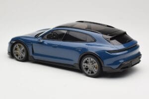 Porsche Taycan J1 Turbo S Cross Turismo Blau Minichamps 1:18 155069301 Metall — Bild 5 von 6