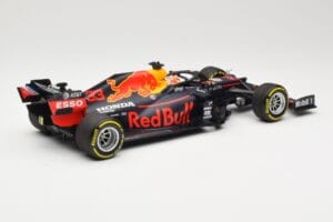 Red Bull Racing RB16 #33 M. Verstappen 3rd Place Styrian GP 2020 Minichamps 1:18 110200233 Metall — Bild 2 von 6