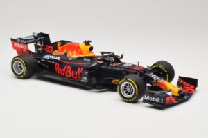 Red Bull Racing RB16 #33 M. Verstappen Winner 70th Anniversary GP 2020 Minichamps 1:18 110200533 Metall — Bild 4 von 6