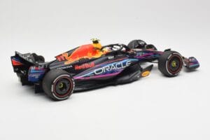 Red Bull Racing RB19 #11 S. Perez 2nd Place Miami GP 2023 Minichamps 1:18 110230511 Metall — Bild 2 von 6