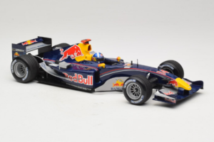Red Bull RB1 Cosworth #14 D. Coulthard Red Bull Racing Showcar 2005 Minichamps 1:18 100050014 Metall — Bild 4 von 6