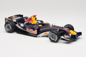 Red Bull RB1 Cosworth #14 D. Coulthard Red Bull Racing Showcar 2005 Minichamps 1:18 100050084 Metall — Bild 4 von 7