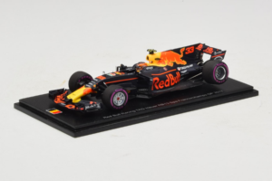 Red Bull RB13 Tag Heuer #33 M. Verstappen Belgian Grand Prix 2017 Spark 1:43 AM33SP8 Resin — Bild 2 von 4