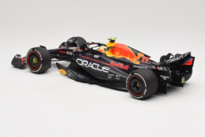 Red Bull RB19 #11 S. Perez Oracle Red Bull Racing Saudi Arabian Grand Prix Winner 2023 Minichamps 1:18 110230111 Resin — Bild 5 von 6
