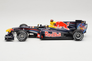 Red Bull RB6 Renault #5 S. Vettel Red Bull Racing Brazilian Grand Prix Winner 2010 Minichamps 1:18 110100205 Metall — Bild 3 von 7