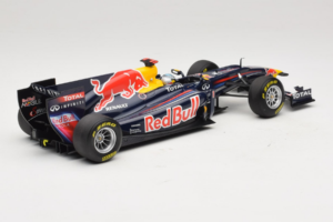 Red Bull RB7 Renault #1 S. Vettel Red Bull Racing Showcar 2011 Minichamps 1:18 110110071-1 Metall — Bild 2 von 7