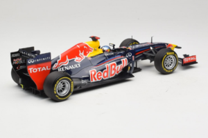 Red Bull RB8 Renault #1 S. Vettel Red Bull Racing Showcar 2012 Minichamps 1:18 110120071 Metall — Bild 2 von 7