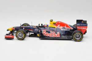 Red Bull RB8 Renault #2 M. Webber Red Bull Racing Showcar 2012 Minichamps 1:18 110120072 Metall — Bild 3 von 7