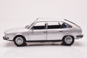 Renault 30 TX Silber Norev 1:18 185272 Metall — Bild 4 von 8