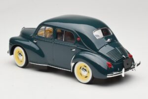 Renault 4CV Grün Solido 1:18 8047 Metall — Bild 5 von 6