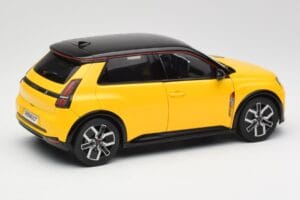 Renault 5 E-Tech Pop Gelb & Schwarz Norev 1:18 185500 Metall — Bild 4 von 8