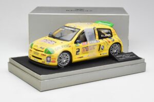 Renault Clio Sport #2 E. Rangoni Renault Clio Trophy Winner 2000 Universal Hobbies 1:18 7711218616 Metall — Bild 6 von 6