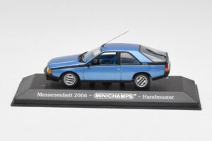 Renault Fuego Blau Metallic Minichamps 1:43 400113520 Metall