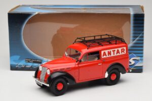 Renault Juvaquatre Utilitaire Rot Solido 1:18 8424 Metall — Bild 8 von 8