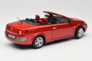 Renault Megane Mk1 CC Rot Solido 1:18 8152 Metall — Bild 3 von 8