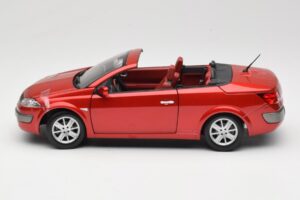 Renault Megane Mk1 CC Rot Solido 1:18 8152 Metall — Bild 4 von 8