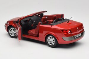 Renault Megane Mk1 CC Rot Solido 1:18 8152 Metall — Bild 5 von 8