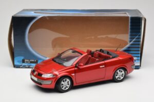 Renault Megane Mk1 CC Rot Solido 1:18 8152 Metall — Bild 8 von 8