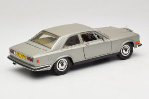 Rolls-Royce Camargue Silber Diamond Edition Bburago 1:18 3001-M3 Metall — Bild 3 von 8