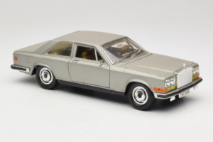 Rolls-Royce Camargue Silber Diamond Edition Bburago 1:18 3001-M3 Metall — Bild 6 von 8