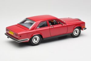 Rolls-Royce Camargue Rot Bburago 1:22 3001 Metall — Bild 3 von 8