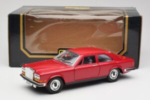 Rolls-Royce Camargue Rot Bburago 1:22 3001 Metall — Bild 8 von 8