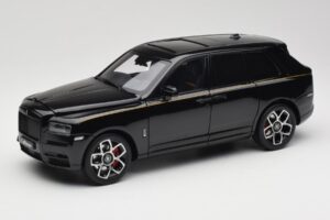 Rolls-Royce Cullinan Schwarz Mit Gold Coachline & Shadow Wheels OEM 1:18 028-15A Metall