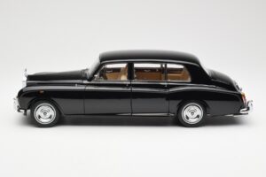 Rolls-Royce Phantom VI EWB Schwarz Kyosho 1:18 08905BK Metall — Bild 4 von 8
