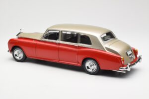 Rolls-Royce Phantom VI Rot Hellbeige Kyosho 1:18 08905RLB Metall — Bild 7 von 8
