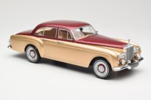 Rolls-Royce Silver Cloud III Flying Spur H.J. Mulliner Rot & Gold MCG 1:18 MCG18132 Metall — Bild 4 von 6