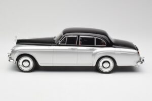 Rolls-Royce Silver Cloud III Mulliner Silber & Schwarz MCG 1:18 MCG18128 Metall — Bild 3 von 6