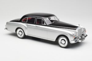Rolls-Royce Silver Cloud III Mulliner Silber & Schwarz MCG 1:18 MCG18128 Metall — Bild 4 von 6