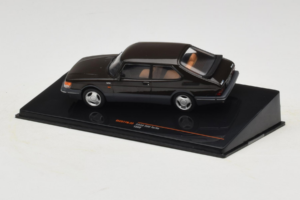 Saab 900 Turbo Schwarz IXO 1:43 CLC577N Metall — Bild 3 von 4