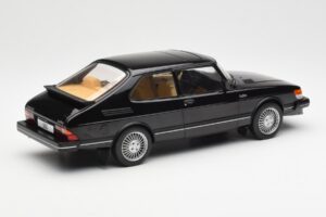 Saab 900 Turbo Schwarz MCG 1:18 MCG18338 Metall — Bild 2 von 6
