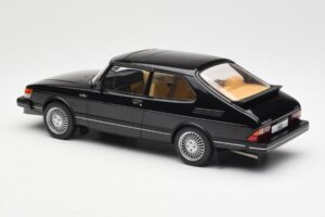 Saab 900 Turbo Schwarz MCG 1:18 MCG18338 Metall — Bild 5 von 6
