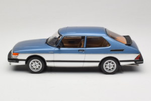 Saab 900 Turbo Blue Metallic MCG 1:18 MCG18261MCW Metall — Bild 3 von 6