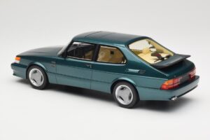 Saab 900 Turbo T16 Airflow Eucalyptus Green DNA 1:18 DNA000095 Metall — Bild 5 von 6