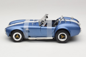 Shelby Cobra 427 S/C Blau Weißer Streifen Road Signature 1:18 92058-P2 Metall — Bild 3 von 6