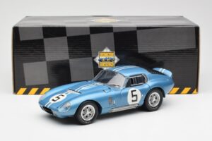 Shelby Cobra Daytona Coupe #5 D. Gurney / B. Bondurant 24 Hours of Le Mans 1964 Exoto 1:18 135190555498 Metall — Bild 8 von 8