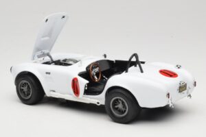 Shelby Cobra 427 S/C Weiß Auto World 1:18 AWSS104 Metall — Bild 5 von 8