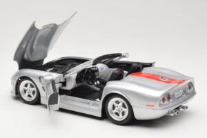 Shelby Series 1 Silber Bburago 1:18 3323 Metall — Bild 5 von 8