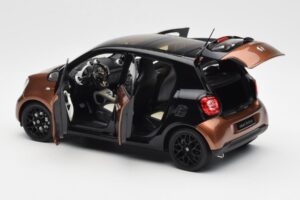 Smart Forfour W453 Schwarz Hazel Braun Norev 1:18 B66960299 Metall — Bild 5 von 8