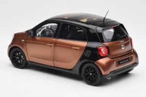 Smart Forfour W453 Schwarz Hazel Braun Norev 1:18 B66960299 Metall — Bild 7 von 8