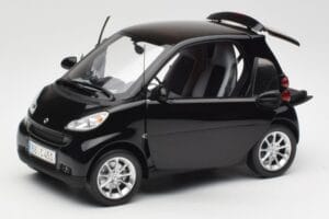 Smart Fortwo Coupe W451 Deep Schwarz Minichamps 1:18 Q0022563V001C02Q00 Metall — Bild 2 von 8