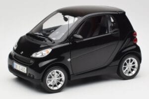 Smart Fortwo Coupe W451 Deep Schwarz Minichamps 1:18 Q0022563V001C02Q00 Metall